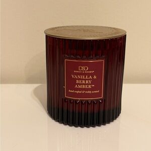 Vanilla & Berry Amber Candle - Red